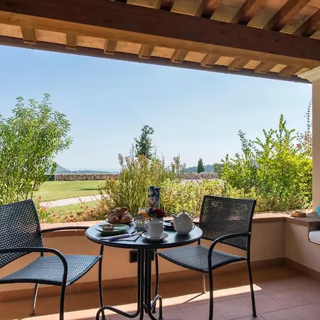 Collina Degli Ulivi 4*