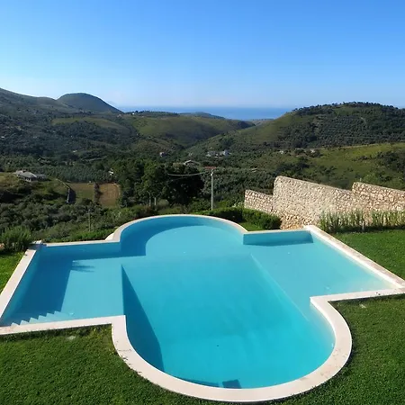 Collina Degli Ulivi Bed & Breakfast 3*