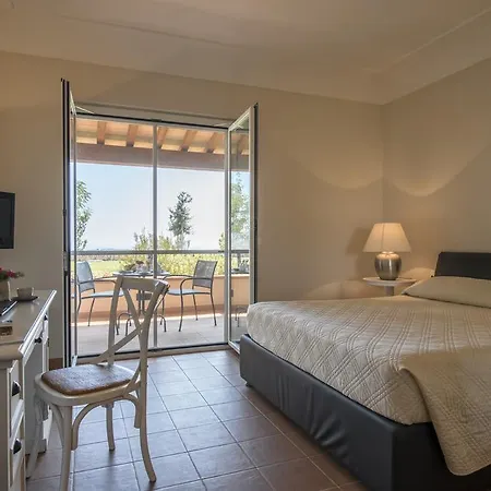 Collina Degli Ulivi Bed and breakfast